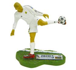 【クリックでお店のこの商品のページへ】FTチャンプス レアル・マドリード ジダン 記念フィギュア 3インチ カートン[ネットカム]《在庫切れ》FT Champs - Real Madrid： 3 Inch Trading Collector Figure： Zidane [Commemorative Edition]