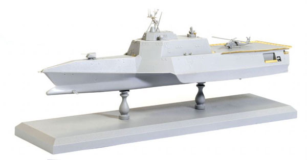 【クリックでお店のこの商品のページへ】サイバーホビー プラモデル 1/700 現用アメリカ海軍 沿海域戦闘艦 インディペンデンス LCS-2[プラッツ]《11月予約※暫定》