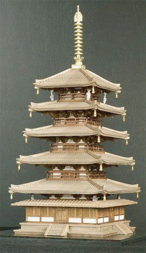 【クリックで詳細表示】小林工芸 木製建築模型キット 1/100 法隆寺 五重塔[小林工芸]《在庫切れ》