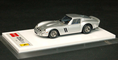 【クリックで詳細表示】ハンドメイド モデルカー 1/43 シルバー フェラーリ 250GTO 1962[アイドロン]《在庫切れ》
