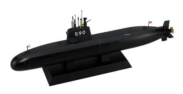 【クリックで詳細表示】プラモデル 1/350 海上自衛隊 潜水艦 SS-590 おやしお (JB09)[ピットロード]《取り寄せ※暫定》