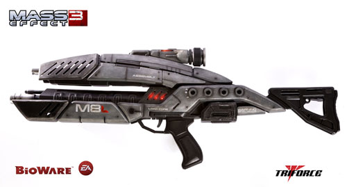 【クリックで詳細表示】マスエフェクト3 プロップレプリカ M-8アベンジャー アサルトライフル 単品[トライフォース]《在庫切れ》Mass Effect 3 - Prop Replica： M-8 Avenger Assault Rifle