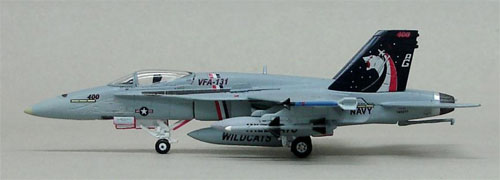 【クリックで詳細表示】スカイガーディアンズ ダイキャストエアプレーンモデル 1/144 F/A-18C アメリカ海軍VFA-131 ワイルドキャッツCAG[ガリバー]《在庫切れ》