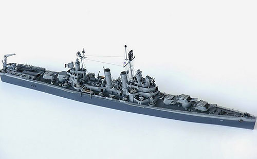 【クリックで詳細表示】1/700 米海軍ブルックリン級軽巡洋艦 CL-41 フィラデルフィア1945 レジンキット(再販)[ニコモデル]《在庫切れ》