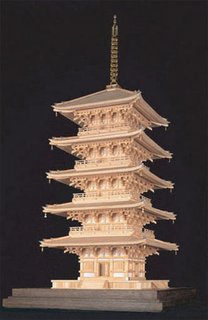 1/70 木製建築模型 東寺 五重塔 プラッツ 最安値比較: コンゴ川の