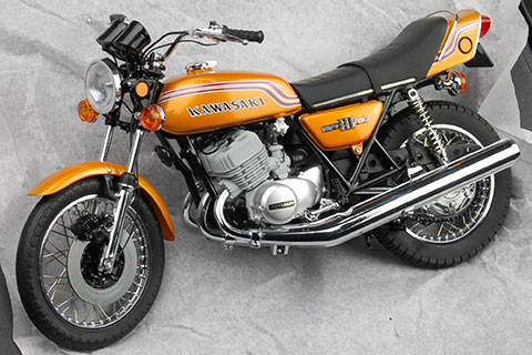 WIT'S ダイキャスト完成モデル 1/12 KAWASAKI 750SS MACH キャンディ