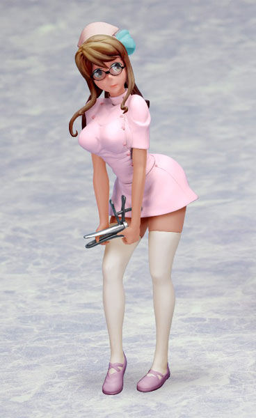 哀川由美 コスプレナース ピンク