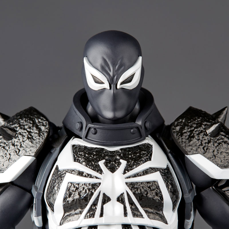 Revoltech Amazing Yamaguchi Agent Venom(Pre-order)Scale Figure