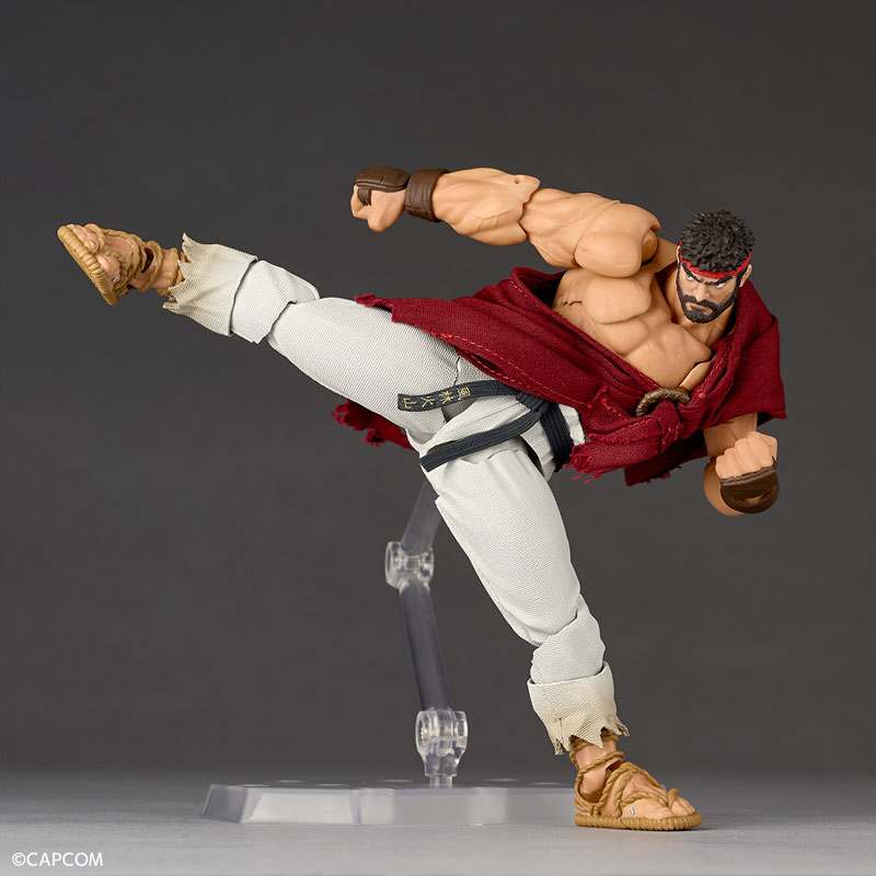 Revoltech Amazing Yamaguchi Street Fighter 6 Ryu(Pre-order)Scale Figure