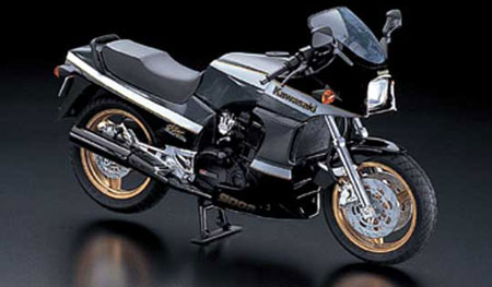 1/12 ネイキッドバイク No.05 Kawasaki GPZ 900R ニンジャ ’02 プラモデル（再販）[アオシマ]《在庫切れ》