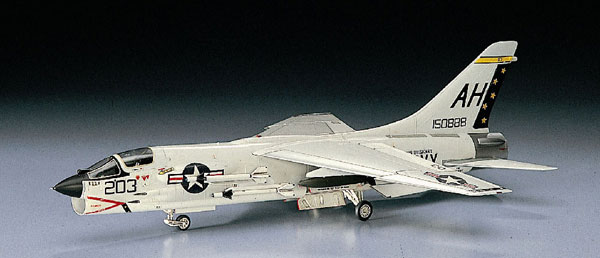 1/72 F-8E クルーセイダー プラモデル（再販）[ハセガワ]《０９月予約》