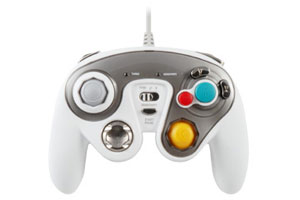 ゲームキューブ用(Wii使用可) 振動連射コントローラー[サイバーガジェット]《在庫切れ》