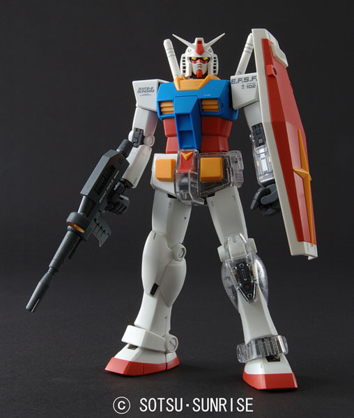 MG 1/100 RX-78-2 ガンダム Ver.2.0 プラモデル【クリア外装パーツ付き】