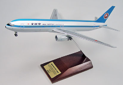 完成品モデル 1/200 B767-300 ANAモヒカンジェット JA602A[全日空商事 