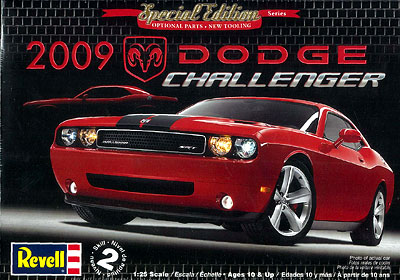 Special Edition Revell 1/25 DODGE CHALLENGER 2009年 レベル ダッジ