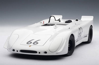 ダイキャスト・モデルカー 1/18 ポルシェ 908/2 ホルトヴィル