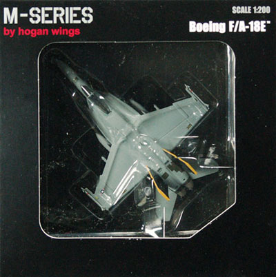 ホーガン F/A-18E #300 VFA-115 イーグルス 1/200 Mシリーズ 完成品 1/200 F/A-18E アメリカ海軍 VFA-115 イーグルス