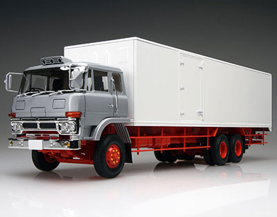 プラモデル ヘビーフレイト No.07 1/32 ふそうFU113S 冷凍車