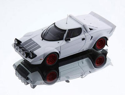 ポストホビー特注モデルカー 1/43 ランチア ストラトス HF(プレーン