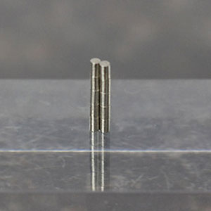 ネオジム磁石 丸形 直径1mm-高さ1．5mm（10個入）[ハイキューパーツ