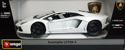 ブラゴ ミニカー 1/18 ランボルギーニ アヴェンタドール LP700-4