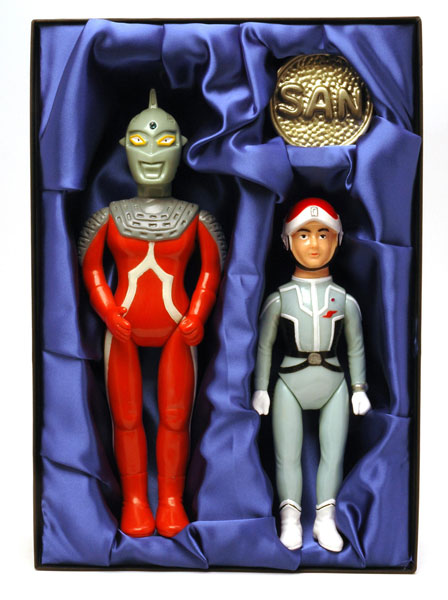 ウルトラジュエリーコレクション 05 ウルトラセブン450 スワロフスキー