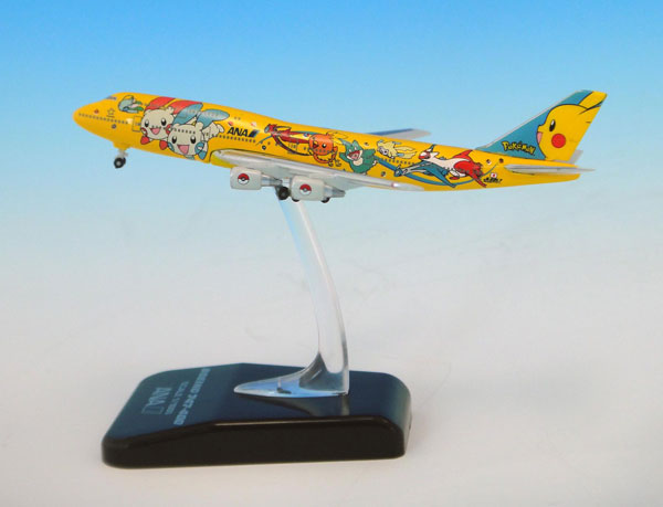 全日空商事1/400 B747-400Dピカチュウジャンボ フラップダウンモデル 1