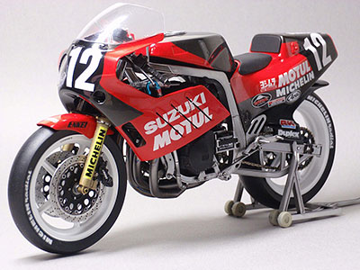 1/12 バイクシリーズ No.2 スズキ GSX-R750ヨシムラ1986年鈴鹿8耐レース仕様 プラモデル（再販）[フジミ模型]《０５月予約》
