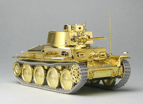 ガールズ＆パンツァー 1/35 38(t)戦車 -カメさんチームver.- ゴールドエディション プラモデル