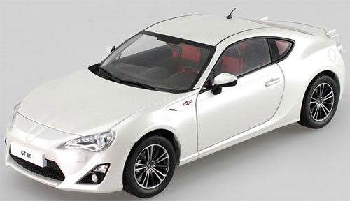 Century Dragon 1/18 トヨタ　GT86 ホワイト センチュリードラゴン オリジナルミニチュアモデル 1/18 サテン
