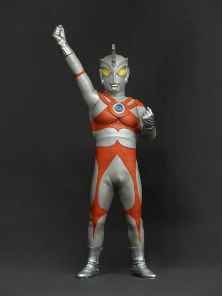 大怪獣シリーズ ウルトラマン (Aタイプ) 登場ポーズ フィギュア Amazon.co.jp: 大怪獣シリーズ ウルトラマン (Aタイプ) 登場