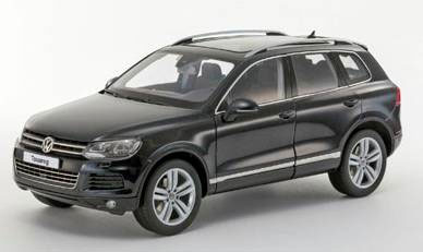 京商オリジナル ダイキャストモデル 1/18 Volkswagen Touareg 2010 FSI （ディープブラックパール）[京商]《在庫切れ》