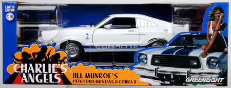 イデア GREENLIGHT ミニカー 1/18 1976 Ford Mustang Cobra “Charlie’s Angels” Blue and White[グリーンライト]《在庫切れ》