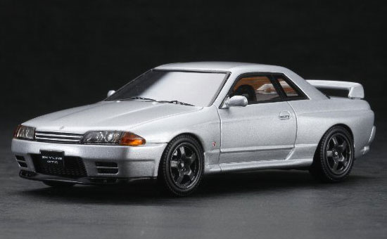 1/43 ニッサンスカイラインGT-R（BNR32） スパーク