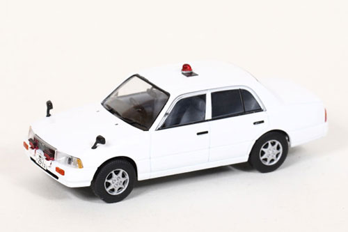 レイズ 1/43 日産 クルー 1995 滋賀県警察交通部交通機動隊車両