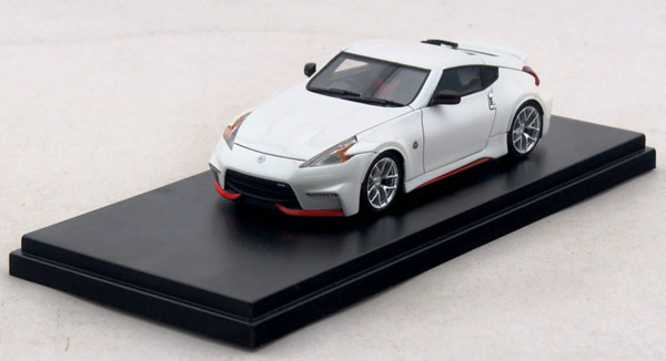 1/43 NISSAN Fairlady Z NISMO (2015) ブリリアントホワイトパール