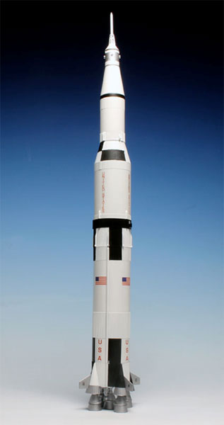 1/200 アポロ11号 サターンV型ロケット(月着陸船付属) プラモデル[AMT
