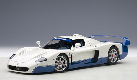 Amazon | AUTOart 1/18 マセラティ MC12 (パールホワイト/ブルー
