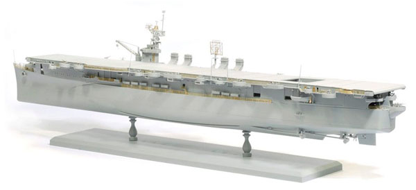 1/350 WW.II アメリカ海軍 航空母艦 インディペンデンス CVL-22 プラモデル