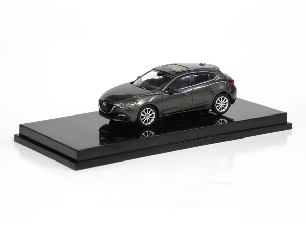 魂動　MAZDAマツダアクセラミニカーチタニウムフラッシュマイカ 1/64 MAZDA AXELA SPORT (2014) チタニウムフラッシュマイカ[オーバー