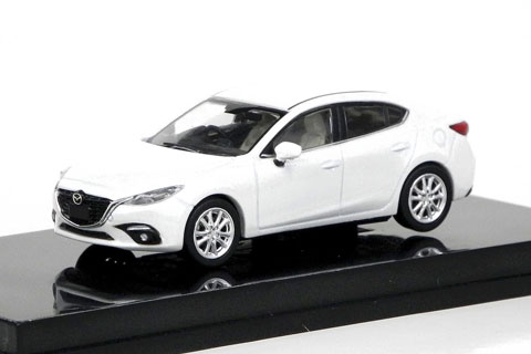 1/64 MAZDA AXELA SEDAN (2014) スノーフレイクホワイトパールマイカ