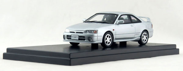 1/43 Toyota COROLLA LEVIN BZ-R AE111 (2000) シルバーメタリック