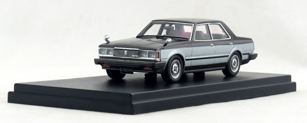 1/43 Toyota CRESTA Super Lucent (1981) ファッションアベニュー