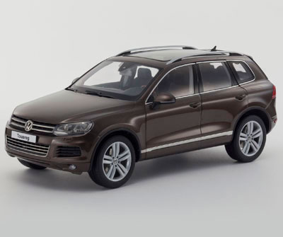京商オリジナル ダイキャストモデル 1/18 Volkswagen Touareg 2010 ＴSI （グラシオーザ ブラウンメタリック）[京商]《在庫切れ》