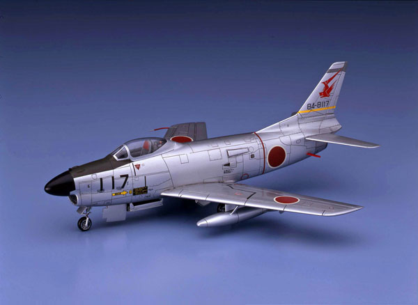 空自「F-86D セイバードッグ」の1⁄72キットがハセガワから加藤単駆郎氏