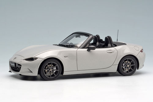 1/43 Mazda Roadster(ND)2015 セラミックメタリック[メイクアップ]《在庫切れ》