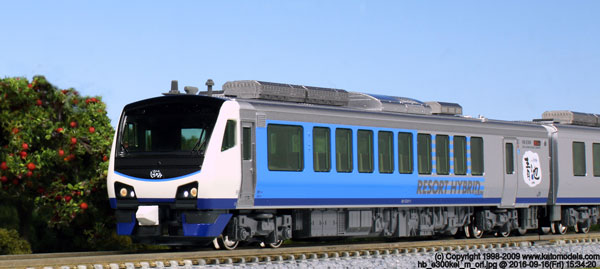 10-1367 HB-E300系「リゾートしらかみ」 (青池編成) 4両セット[KATO]