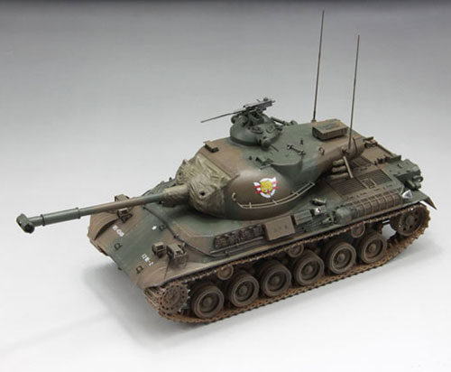 1/35スケール ミリタリー 陸上自衛隊 61式戦車(改修型) プラモデル