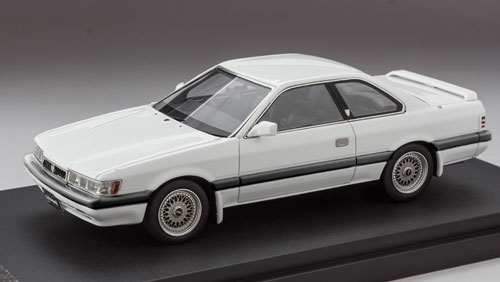 1/43 ニッサン レパード アルティマ 1986 (F31) スポーツホイール クリスタルホワイト[MARK43]《在庫切れ》