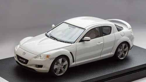 1/43 マツダRX-8 Type S (SE3P) スノーフレークホワイトパール[MARK43